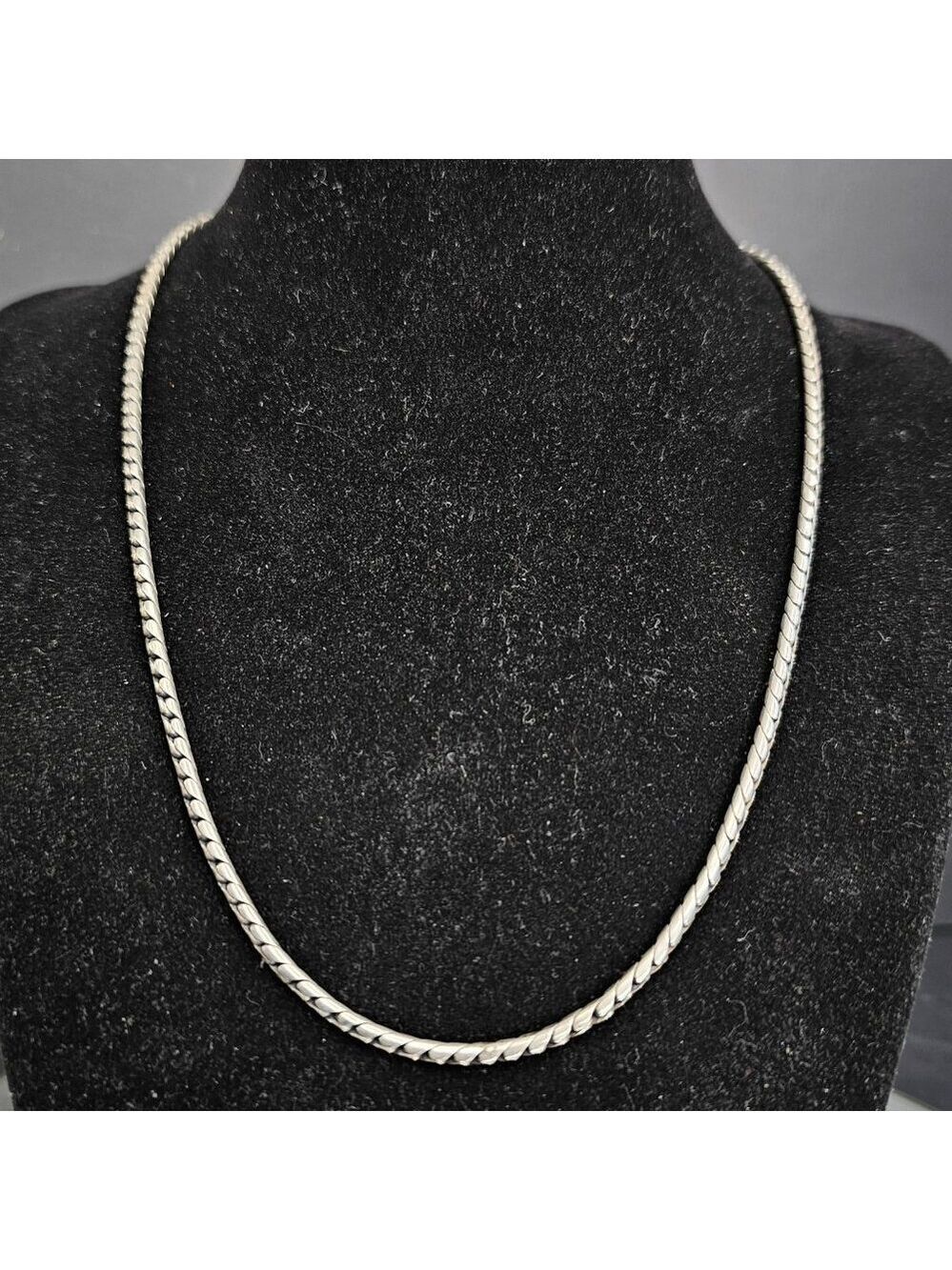 925 Silver Y2K ERA Snakechain Style Necklace 18 Inches Heavy Quality Unisex